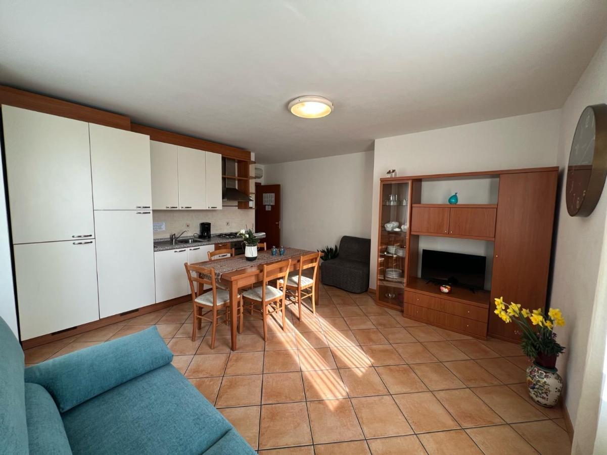 Appartamenti Baia Azzurra 6. Torbole Sul Garda Exterior photo